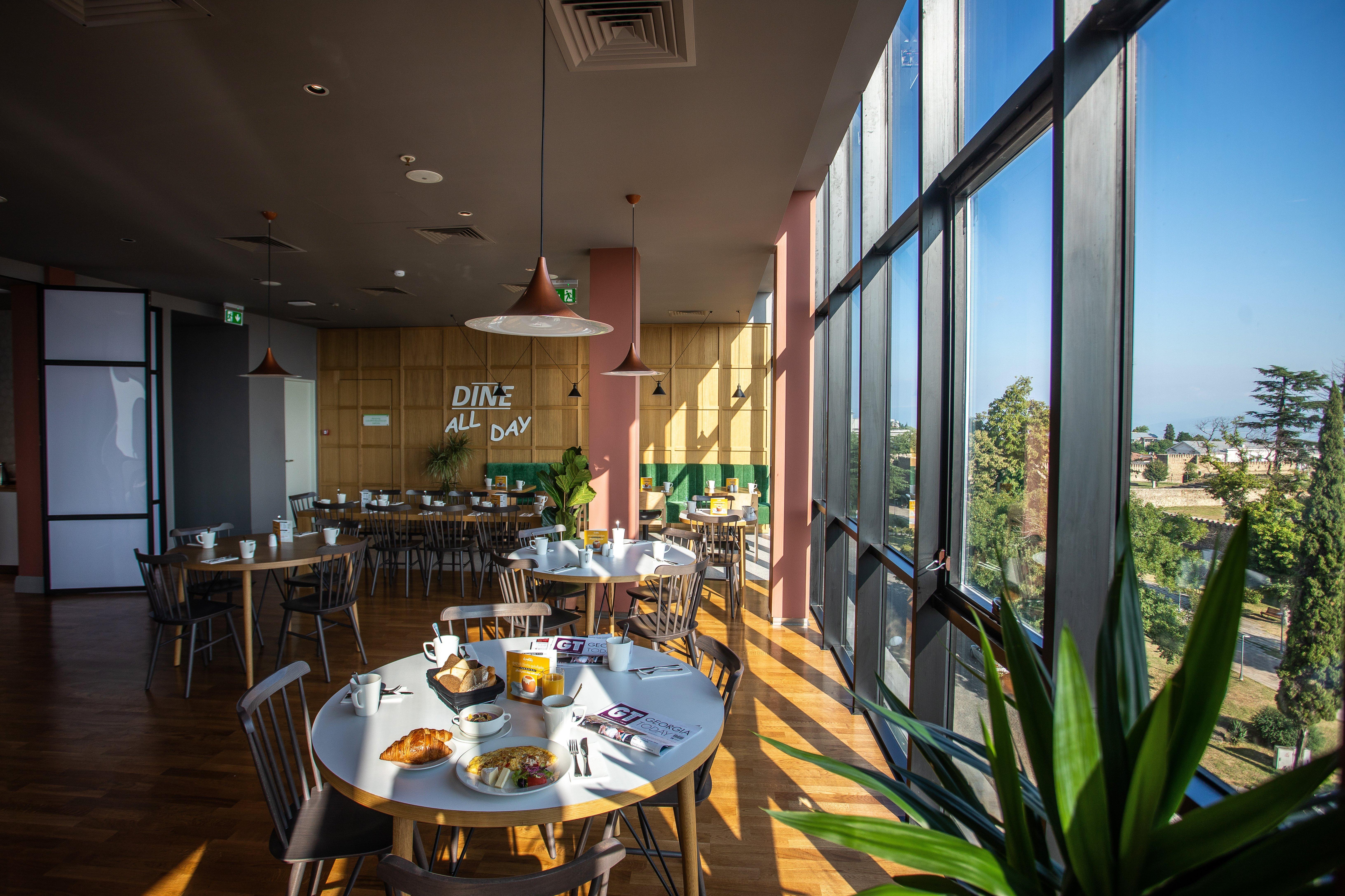Holiday Inn Telavi By Ihg Dış mekan fotoğraf